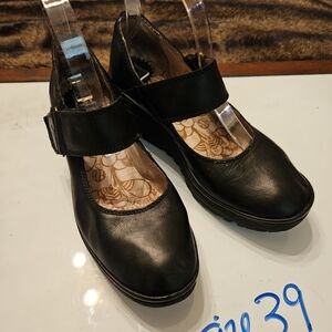Fly London Size 39 /8-8.5 Classic Black Mary Jane Leather Comfort Shoes